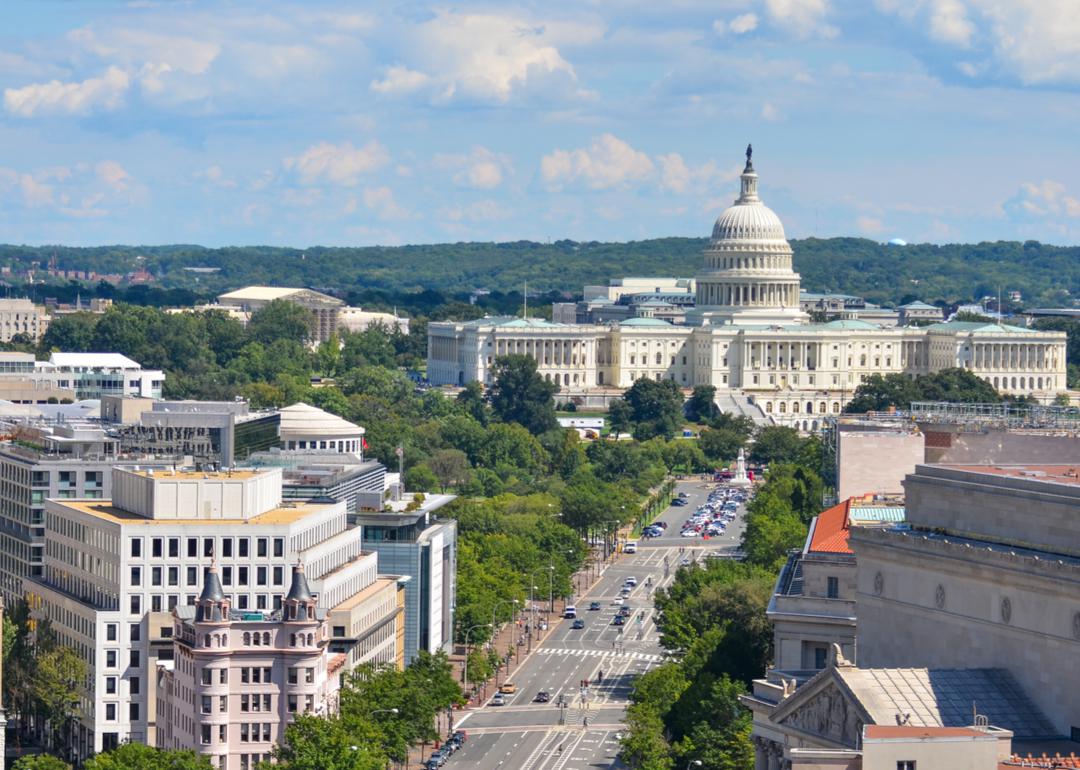 Pennsylvania Avenue i Kapitol Stanów Zjednoczonych