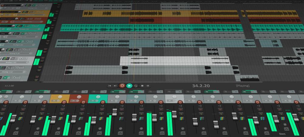 Software per podcasting: Il software Reaper che mostra varie tracce audio nel suo editor