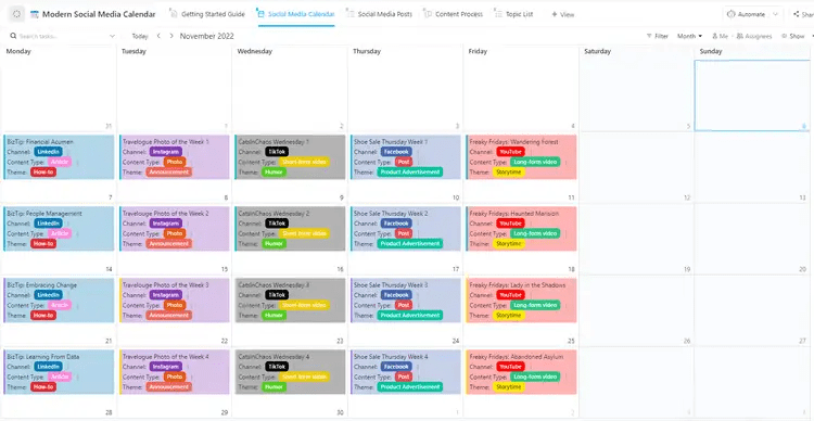 Save time by organizing all your ideas and plans in ClickUp’s Social Media Calendar Template

