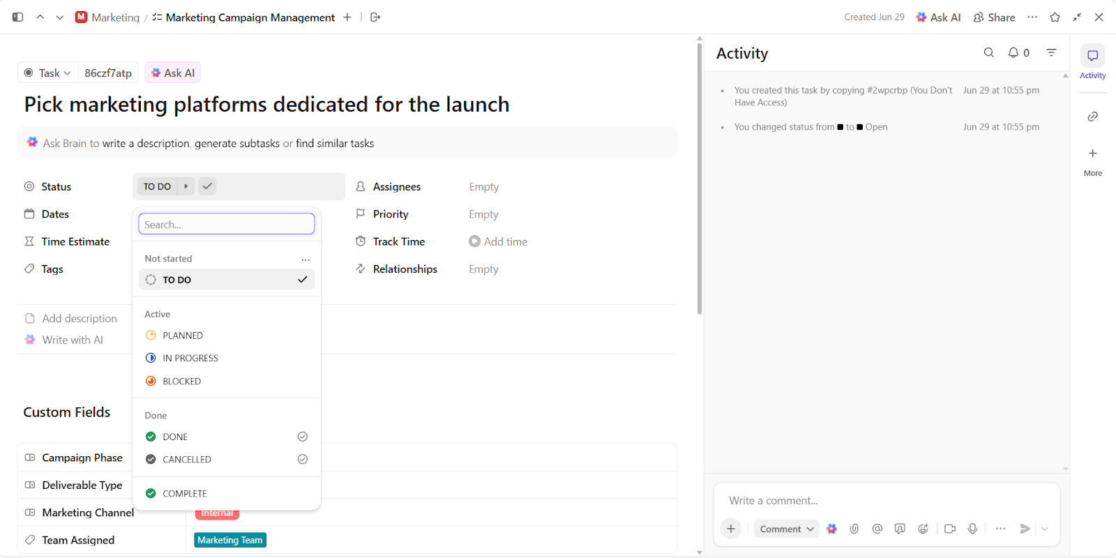 ClickUp Tasks: Customer data platform for campaign optimization and social media management