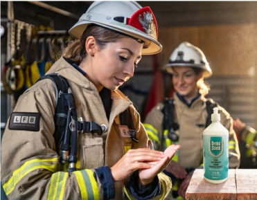 Unigloves ad : Best AI Advertising Campaigns